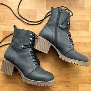 Universal Thread Women's Black Kayce Lace Up Heel Boot